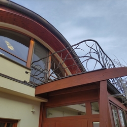 Rozkonárené zábradlie - výnimočné zábradlie s prírodným dizajnom Rozkonárené zábradlie - výnimočné zábradlie s prírodným dizajnom
