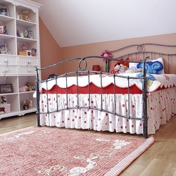Kvalitn romantick poste vyhotoven do detskej izby - romantick nbytok