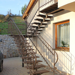 Schodisko a zábradlie na rodinnom dome - exteriérové zábradlie na schody Schodisko a zábradlie na rodinnom dome - exteriérové zábradlie na schody