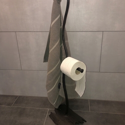 Dizajnový stojanový držiak na toaletný papier a uterák Dizajnový stojanový držiak na toaletný papier a uterák