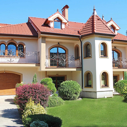Exteriérové zábradlie na balkón - kované romantické zábradlie Exteriérové zábradlie na balkón - kované romantické zábradlie