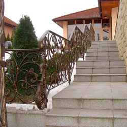 Exteriérové kované zábradlie - schody v záhrade Exteriérové kované zábradlie - schody v záhrade
